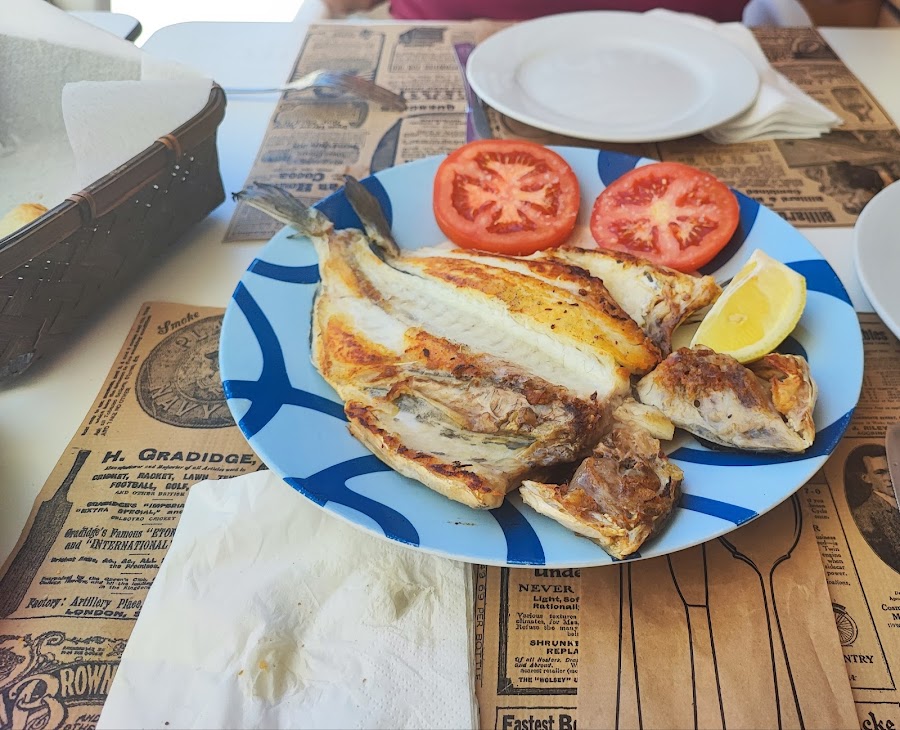 BAR CHURRERIA EMIGRANTE