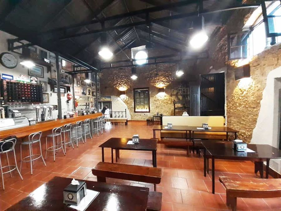 CASA MANOLO Peña El Chusco.