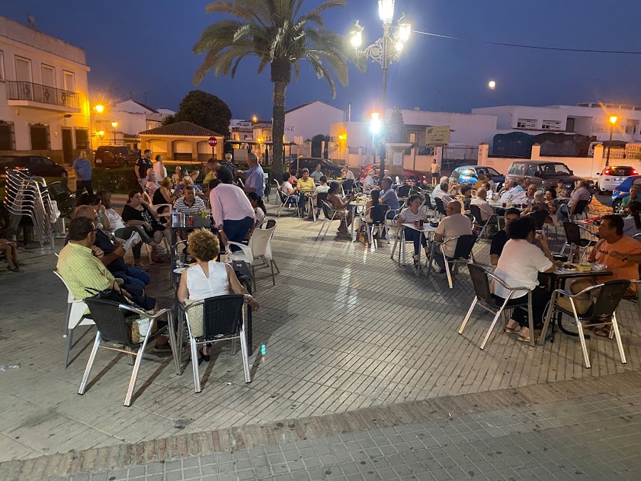 Restaurante Bar La Canoa.