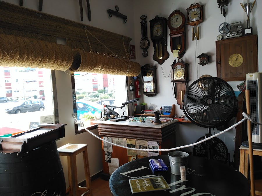 Tabanco Bodeguita Almabrazo El Relojero