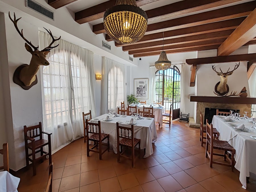 Villa De Algar Restaurante - Tlf: 956710275