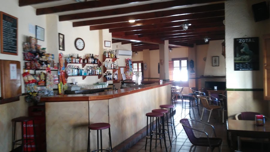 Bar Pajaritos (Hermanos Ramírez Esteban)