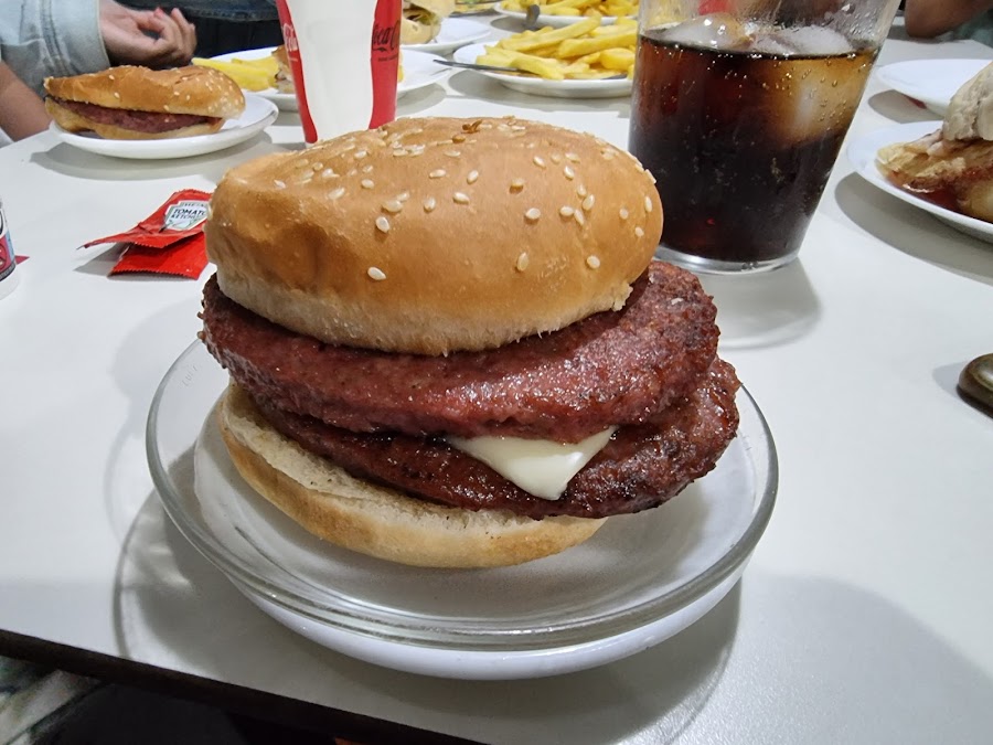 Burger Deluxe