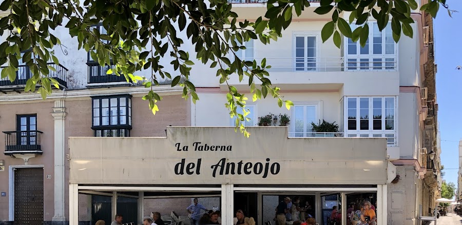El Anteojo