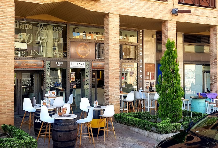 Esencia Gastro Tapas l Restaurante Valdepeñas