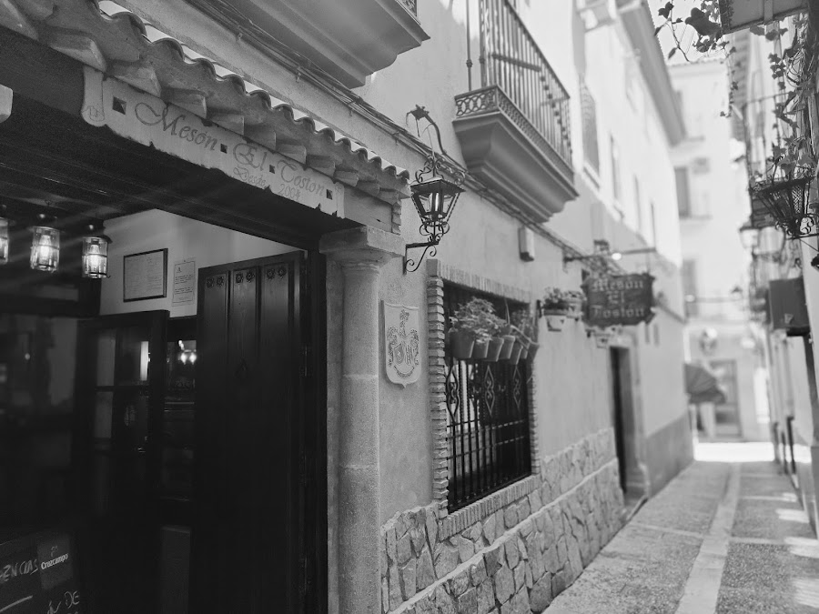 Mesón el Tostón ( abrimos con las pilas casi cargadas el 15 de agosto )