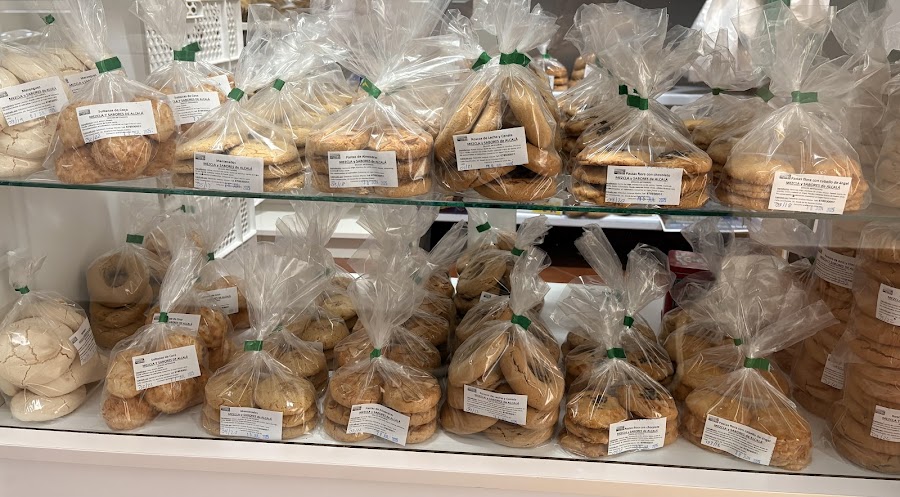 Pastelería Artesana y Panadería en horno de leña Mezcla y sabores de Alcalá